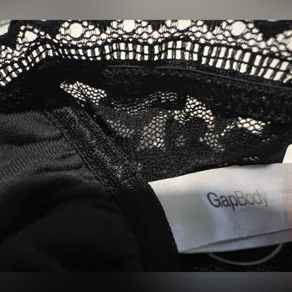 GAP BODY WOMEN'S BLACK SEXY TOP BRA/BRALETTE SUPER SOFT LACE SIZE MEDIUM NWT - Picture 8 of 11